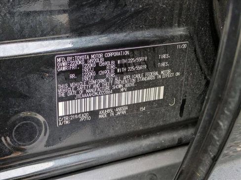 Used 2021 Toyota Venza Limited w/ Advanced Technology Package image 22