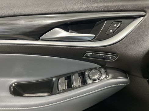 Used 2023 Buick Enclave Premium AWD/4WD image 31