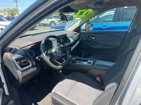 Used 2022 Nissan Rogue SV AWD/4WD image 14