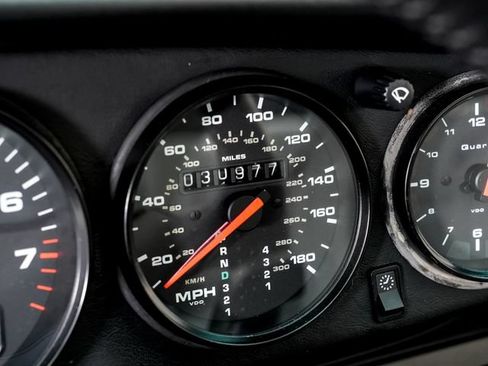 Used 1995 Porsche 911 Carrera RWD image 16