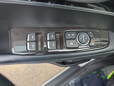 Used 2016 Kia Sorento LX image 30