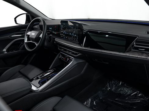 Used 2025 Audi Q5 Premium Plus w/ Premium Plus AWD/4WD image 8