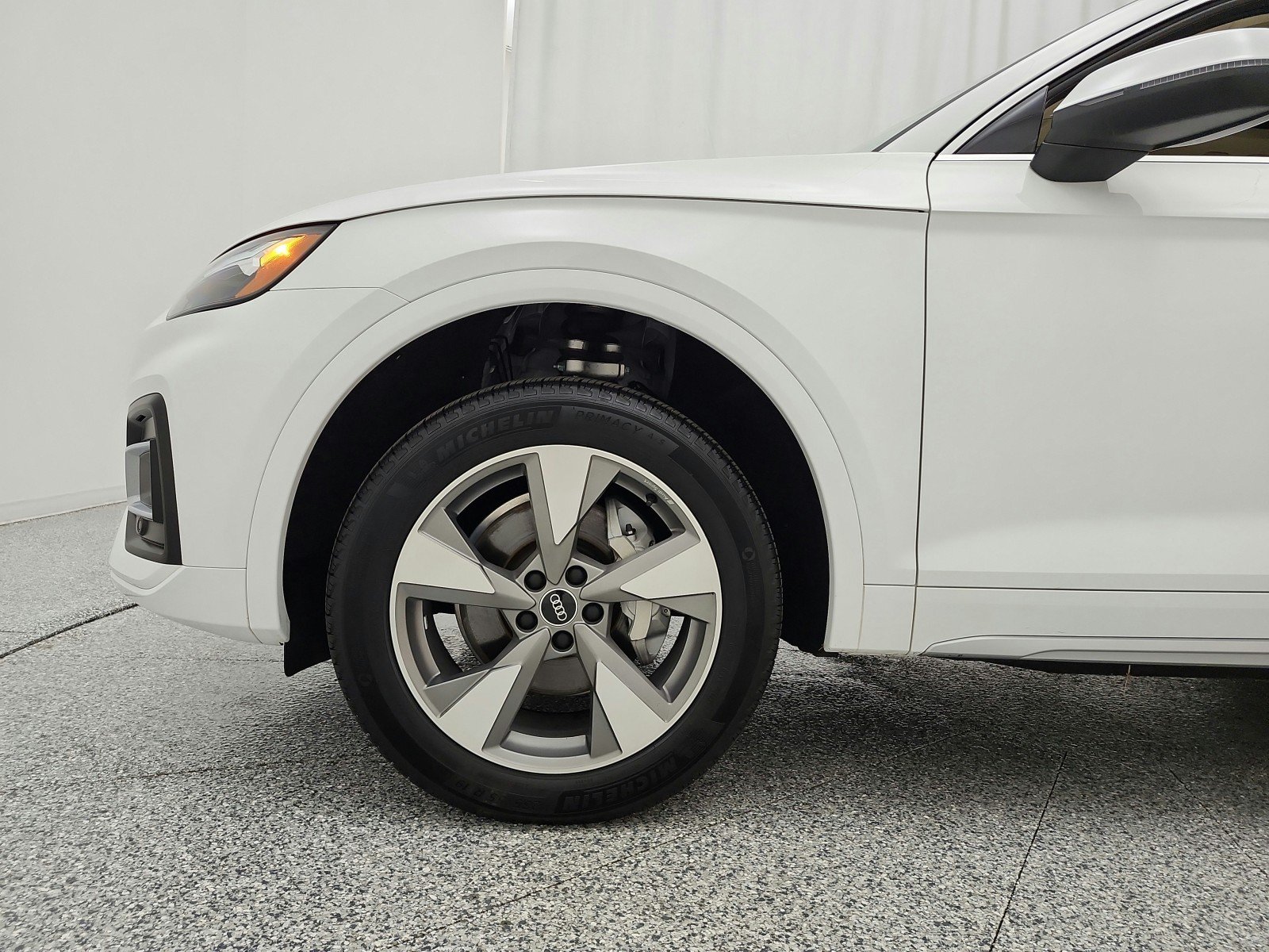 Used 2023 Audi Q5 2.0T Premium w/ Convenience Package AWD/4WD image 17