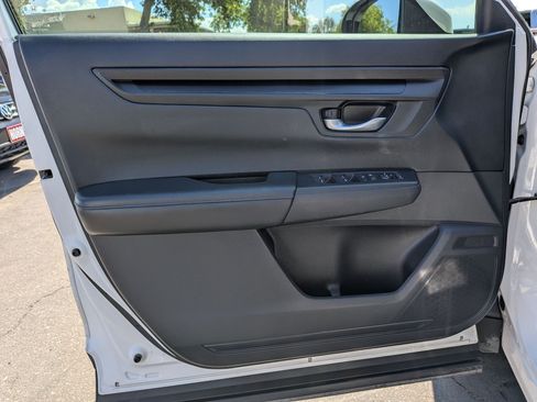Used 2024 Honda CR-V LX image 11