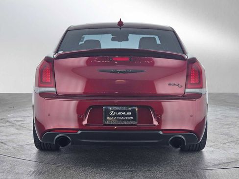 Used 2023 Chrysler 300 C image 6