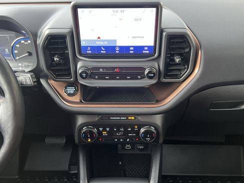 Used 2023 Ford Bronco Sport Outer Banks w/ Tech Package AWD/4WD image 22