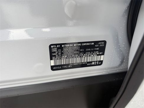 New 2026 Mitsubishi Outlander SEL image 36