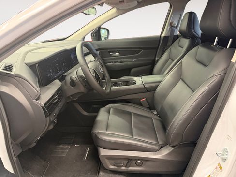 Used 2025 Nissan Murano SV AWD/4WD image 23