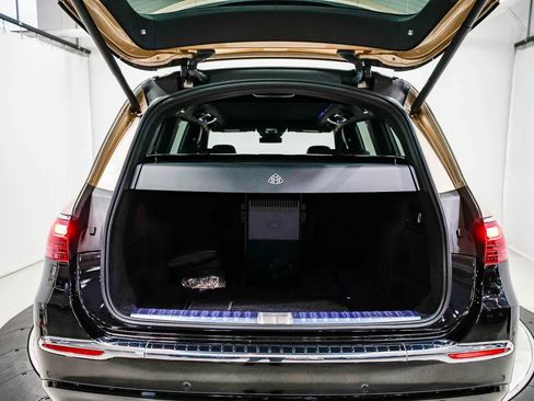 Used 2024 Mercedes-Benz Maybach GLS 600 4MATIC image 26