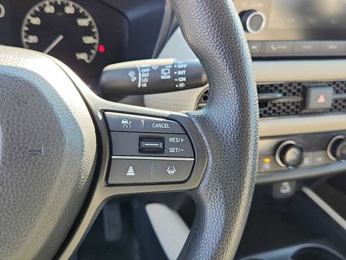 Certified 2023 Honda HR-V LX image 21