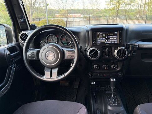 Used 2013 Jeep Wrangler Unlimited Sahara w/ Connectivity Group image 24