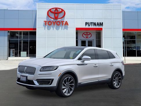 Used 2019 Lincoln Nautilus Reserve AWD/4WD image 8