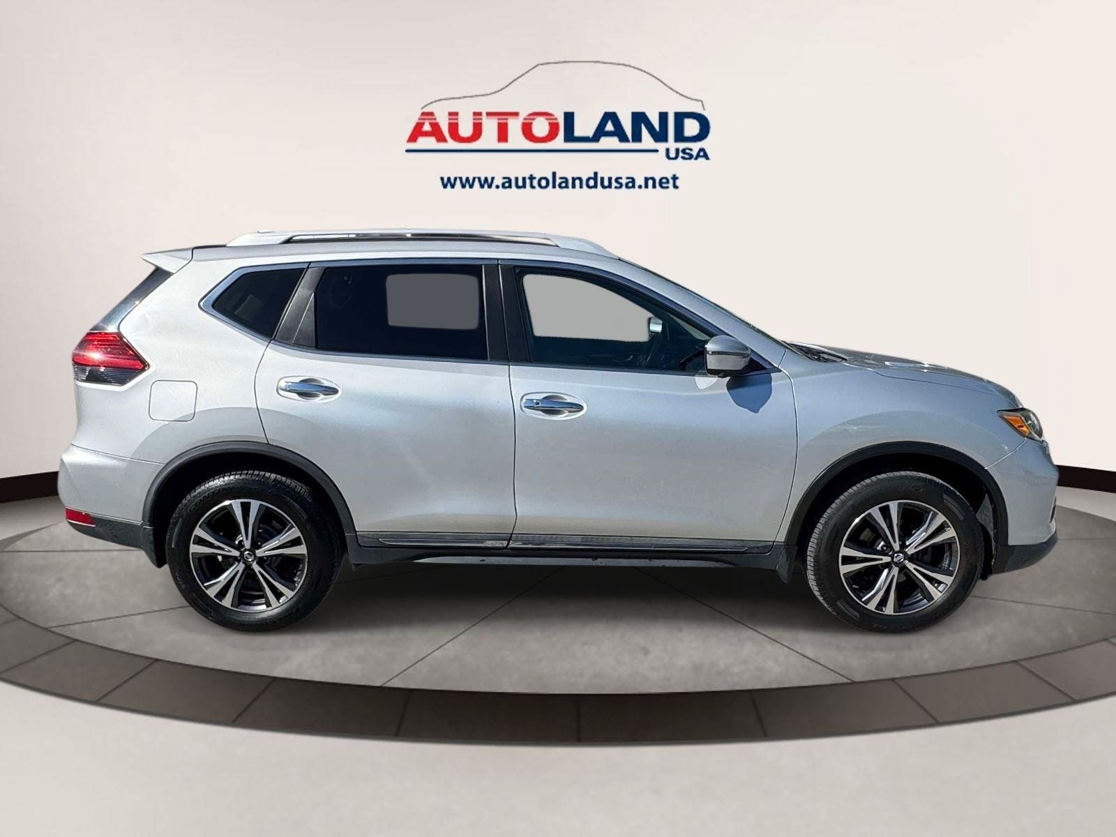 Used 2017 Nissan Rogue SL w/ SL Premium Package AWD/4WD image 3