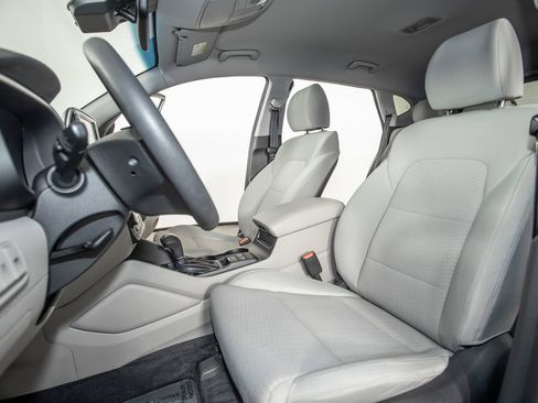 Used 2019 Hyundai Tucson Sport FWD image 8