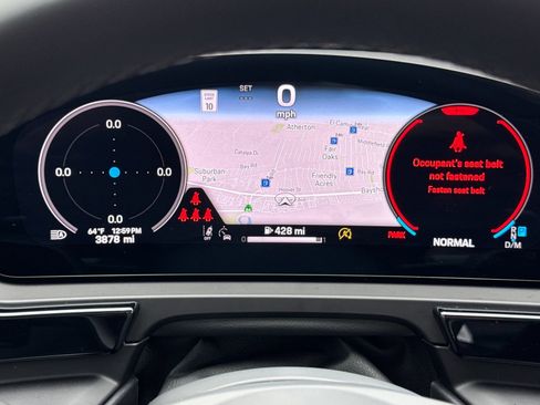 Certified 2025 Porsche Cayenne Coupe image 30