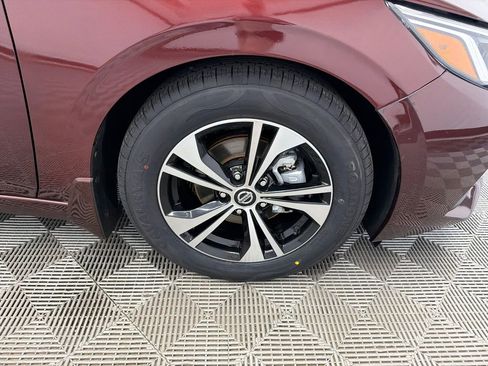 Used 2022 Nissan Sentra SV FWD image 12