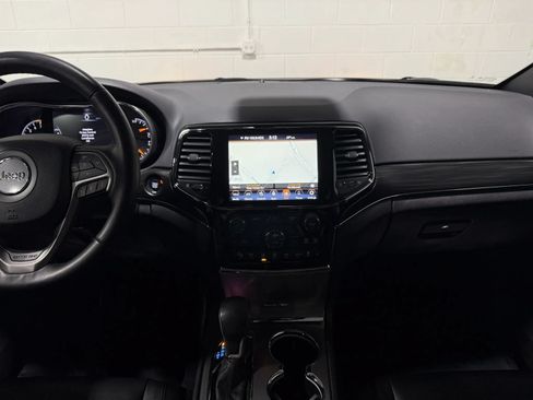Used 2020 Jeep Grand Cherokee Limited AWD/4WD image 21
