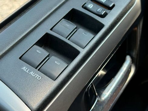 Used 2014 Toyota 4Runner SR5 RWD image 40