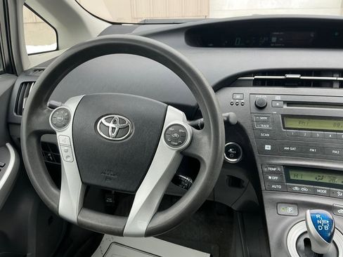 Used 2010 Toyota Prius Five image 19