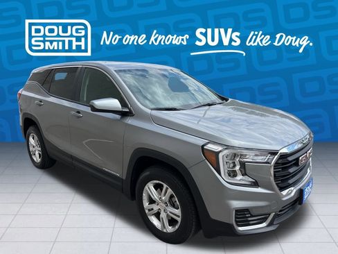 Used 2024 GMC Terrain SLE image 7