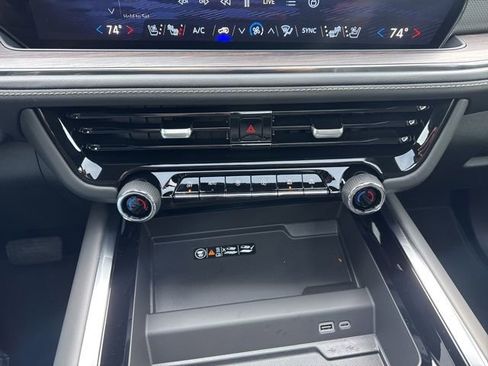 New 2026 Chevrolet Tahoe Premier w/ Sun And Tow Package AWD/4WD image 15