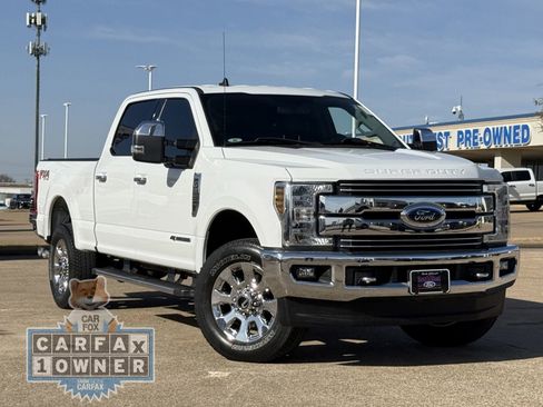 Used 2019 Ford F250 Lariat w/ Chrome Package image 2