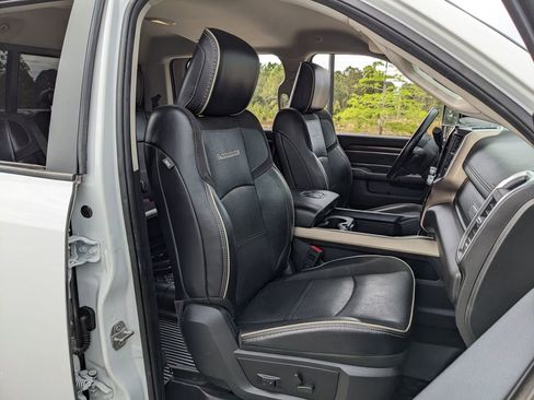 Used 2023 RAM 2500 Laramie AWD/4WD image 55