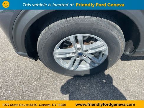 Used 2023 Ford Explorer XLT AWD/4WD image 9