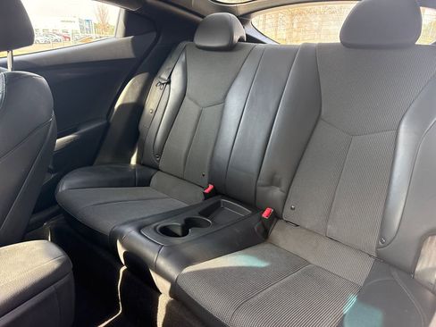 Used 2016 Hyundai Veloster w/ Option Group 02 image 21