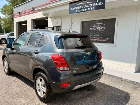 Used 2017 Chevrolet Trax LT AWD/4WD image 16