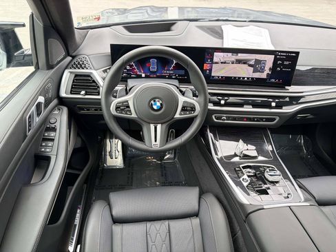 Used 2026 BMW X7 M60i AWD/4WD image 8