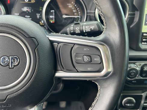 Used 2022 Jeep Wrangler Unlimited Sahara w/ Cold Weather Group image 12