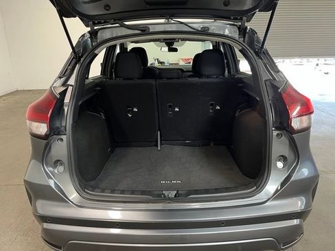 Used 2024 Nissan Kicks SR FWD image 16