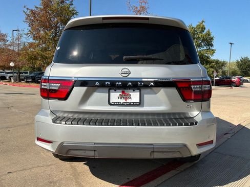 Used 2024 Nissan Armada SL RWD image 7