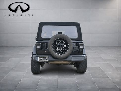 Used 2019 Jeep Wrangler Unlimited Sport S AWD/4WD image 6