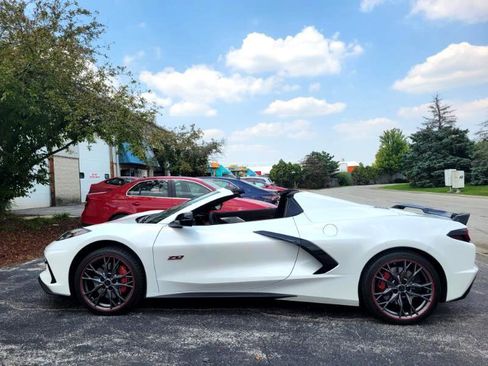 Used 2023 Chevrolet Corvette Stingray Premium Conv w/ Z51 Performance Package image 3