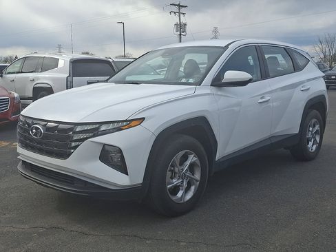Used 2024 Hyundai Tucson SE image 3