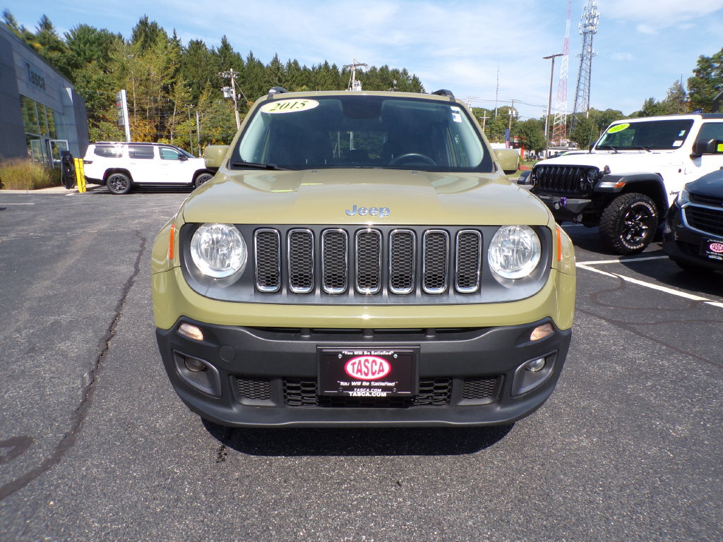 Used 2015 Jeep Renegade Latitude w/ Popular Equipment Group AWD/4WD image 3