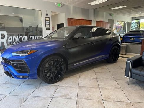 Used 2020 Lamborghini Urus image 3