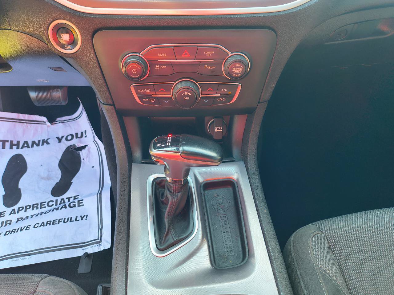 Used 2019 Dodge Charger SXT RWD image 16