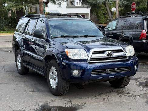 Used 2006 Toyota 4Runner Sport AWD/4WD image 3