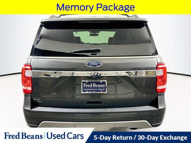 Used 2019 Ford Expedition XLT w/ Equipment Group 202A AWD/4WD image 8