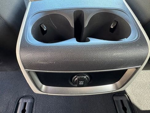 Used 2022 Kia Carnival LX FWD image 25