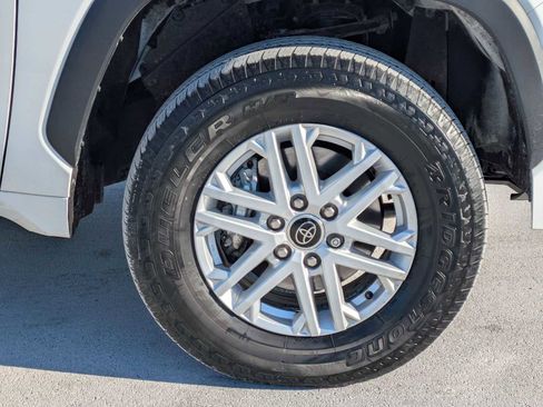 Used 2023 Toyota Tundra SR5 w/ SR5 Convenience Package image 13