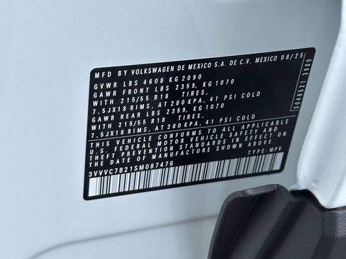 New 2025 Volkswagen Taos SE image 16