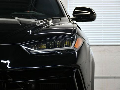 Used 2024 Lamborghini Urus Performante AWD/4WD image 33