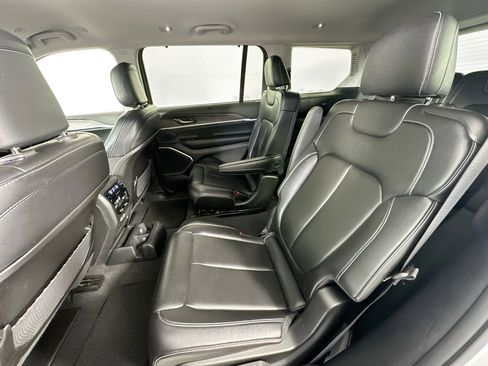 Used 2023 Jeep Grand Cherokee L Limited w/ Luxury Tech Group II image 25