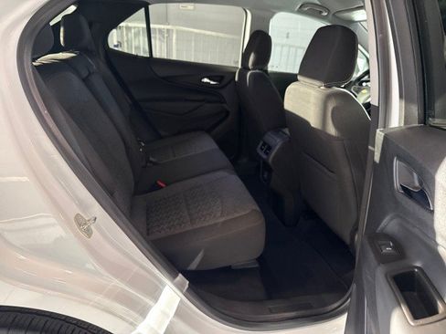 Used 2023 Chevrolet Equinox LT AWD/4WD image 27