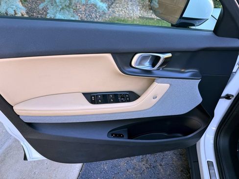 Used 2022 Polestar Polestar 2 w/ Performance Package AWD/4WD image 16