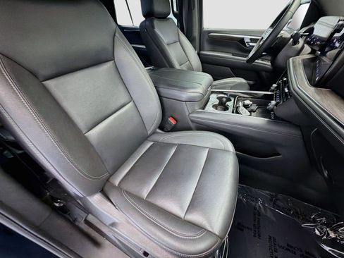 Used 2025 Chevrolet Tahoe LT AWD/4WD image 15